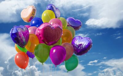 How to Help a Loved One Feel Extra Special on a Milestone Birthday